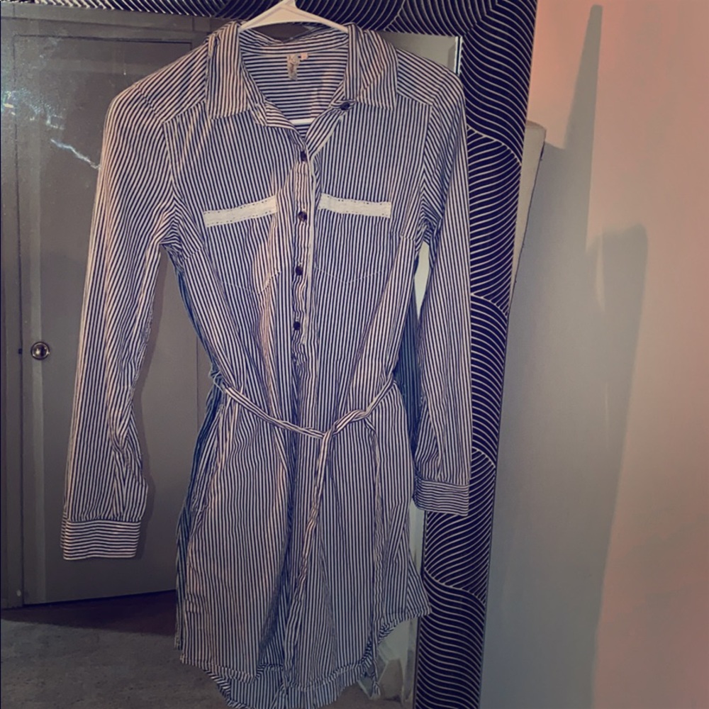 Button up dress with pockets
